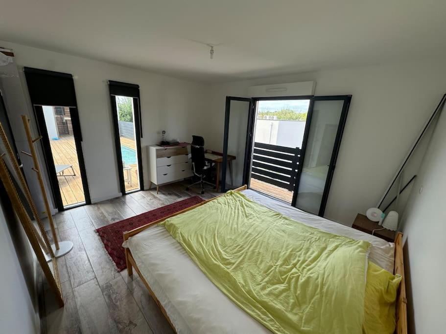 Luxury Villa With Pool And View Juvignac Kültér fotó